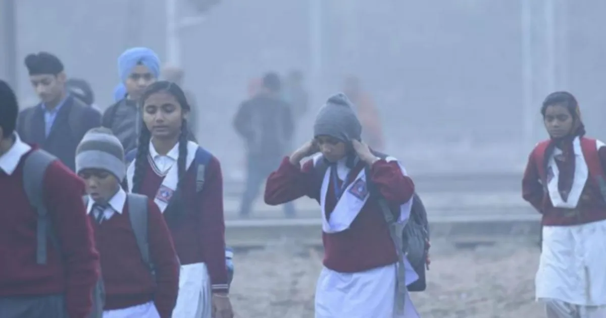 Delhi Schools Closed Till January 15 Amid Freezing Cold and Thick Fog