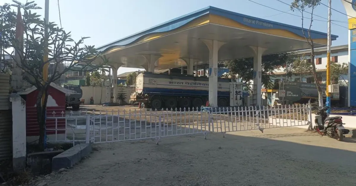 #JustIn: Manipur Petrol Pumps Close Indefinitely After Bomb Blast
