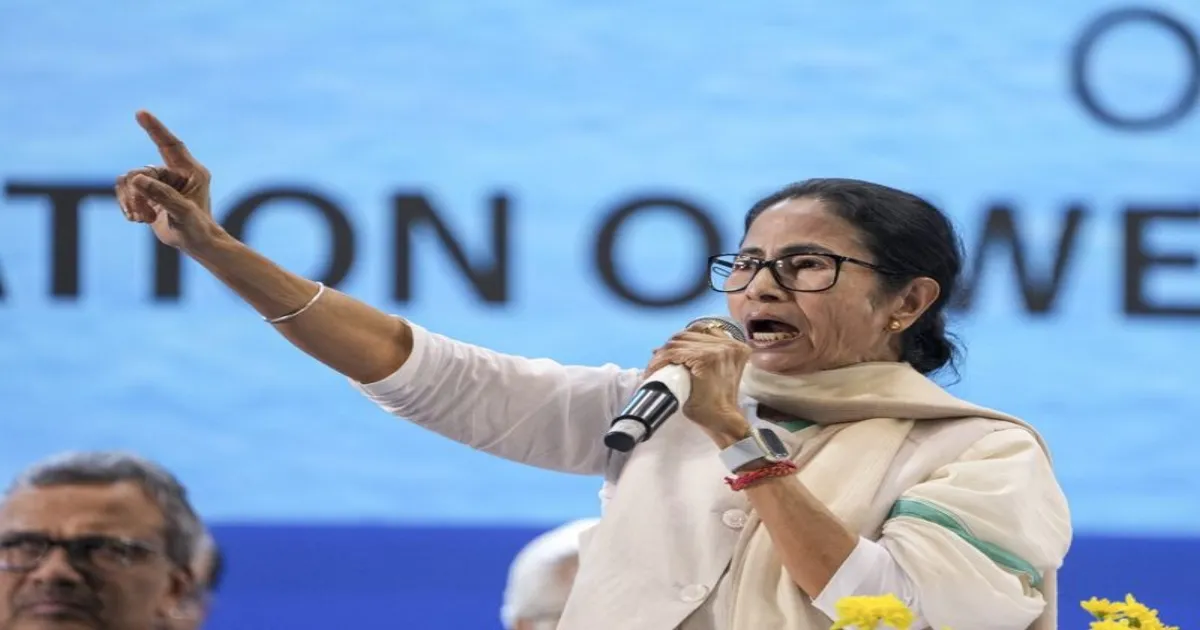 Mamata Banerjee's Fifth Letter Accuses Election Commission of Voter Harassment