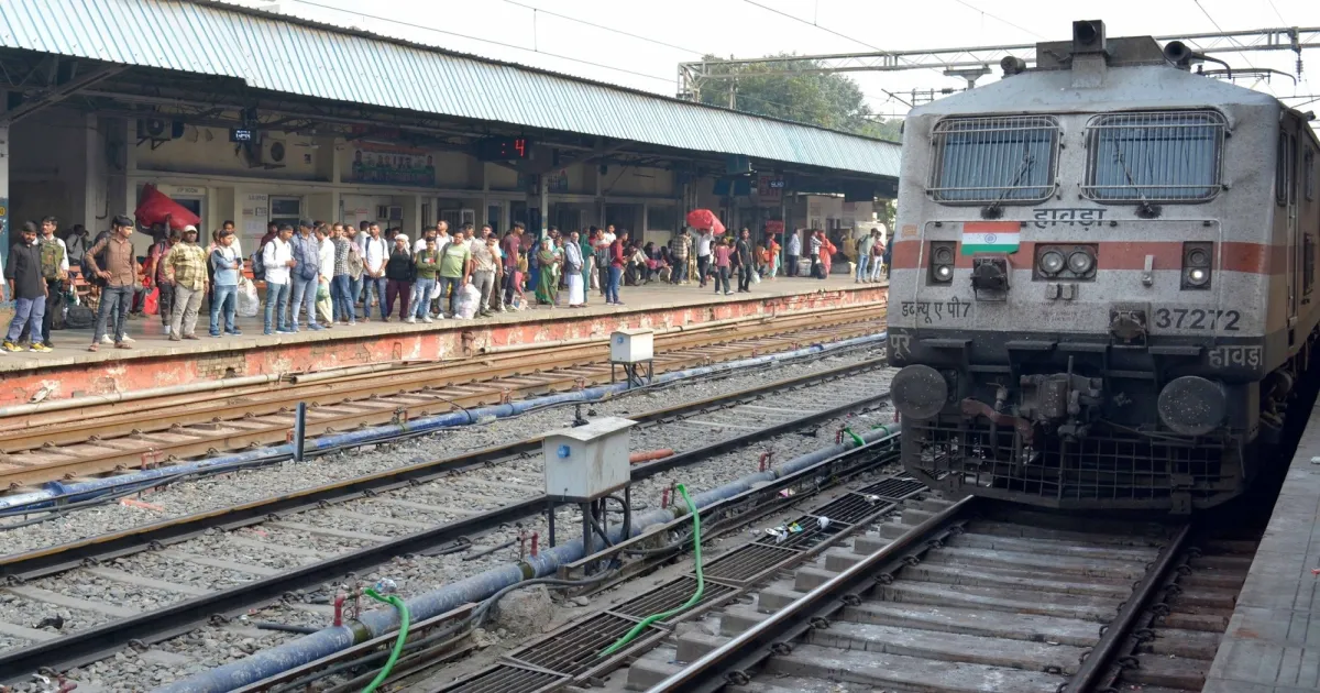 Railways Runs 374 Special Trains for Pongal and Sabarimala Rush