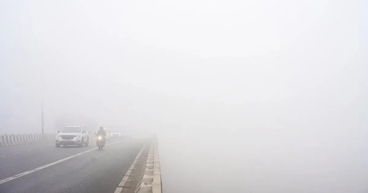 Delhi Chokes in Severe Smog as Cold Wave and Toxic Air Hit Hard Today