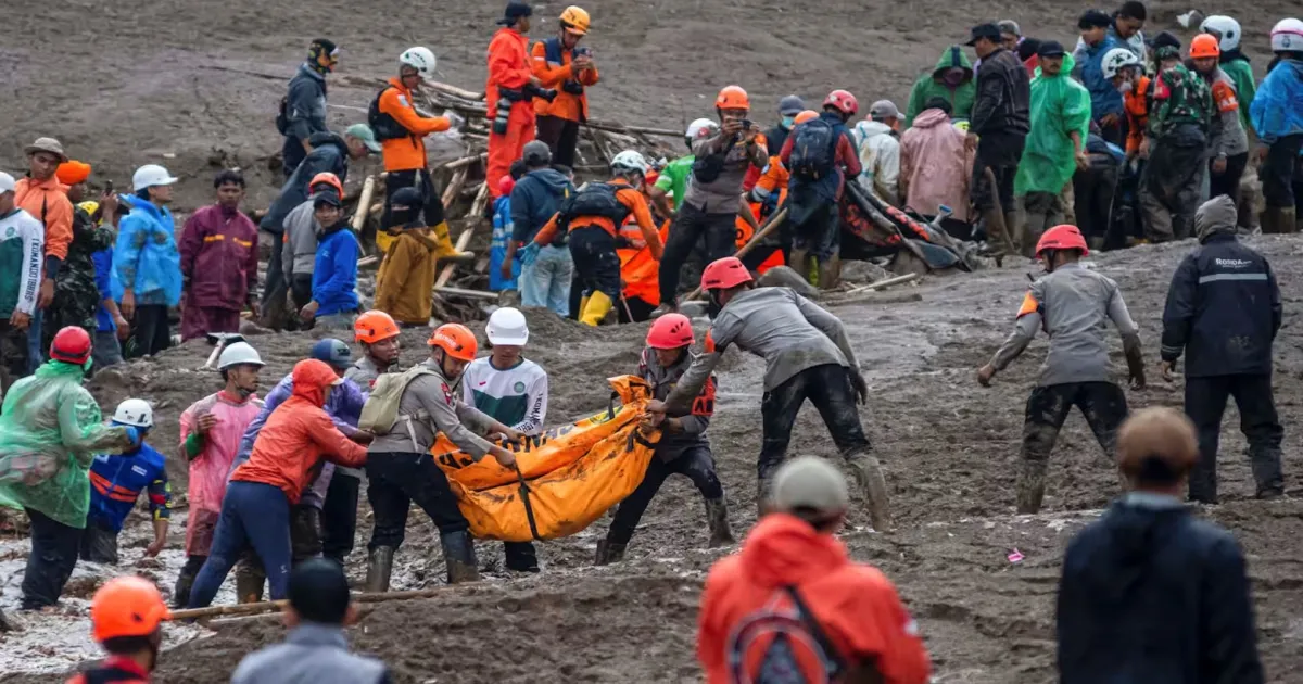 Indonesia Landslide: 25 Bodies Pulled From Mud, 72 Remain Missing