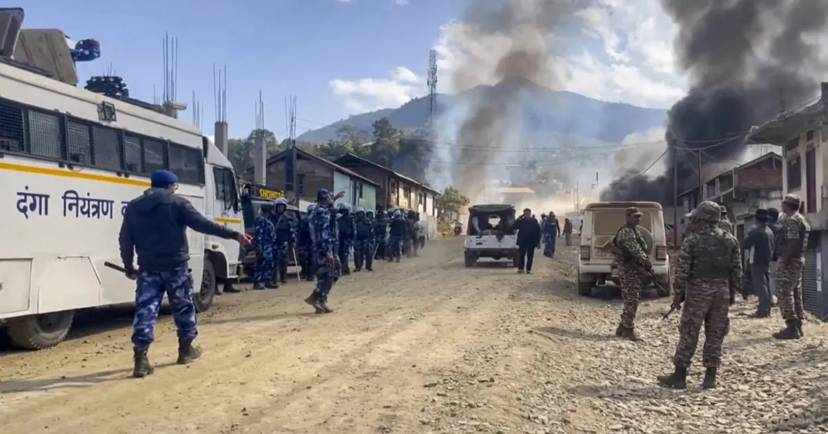 #JUSTIN: Manipur Suspends Internet in Ukhrul After Fresh Naga-Kuki Clashes and House Burnings