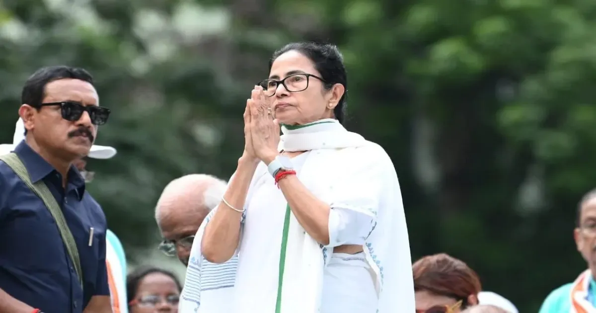 Mamata’s Supreme Court Appearance Seen as Political Move Ahead of 2026 Polls