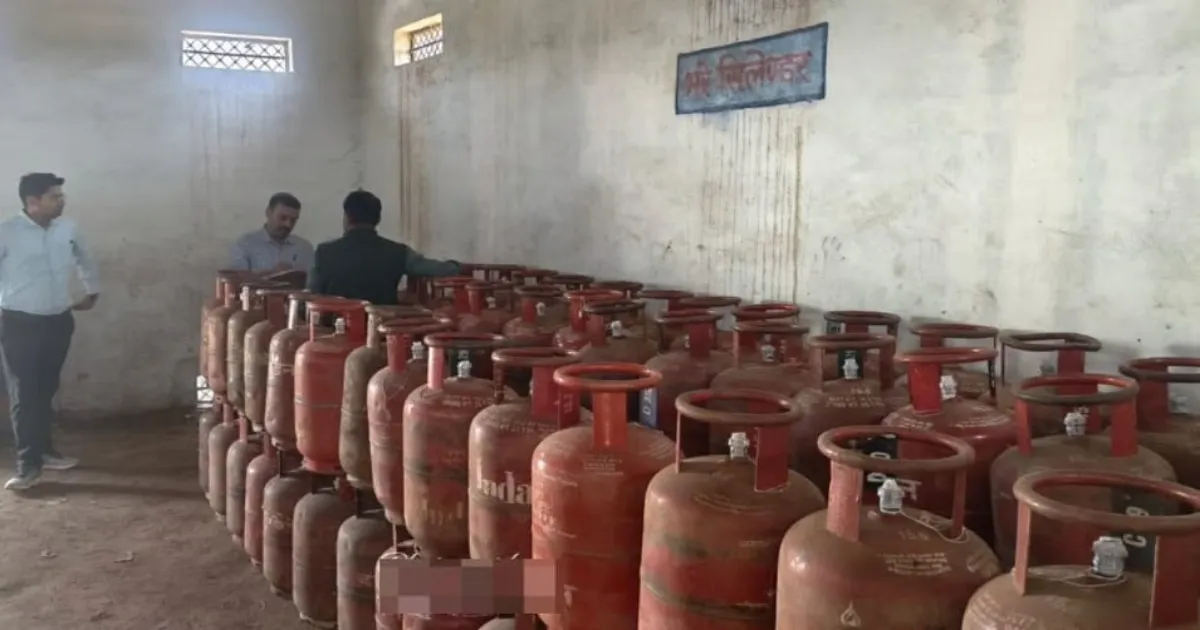 Madhya Pradesh Raids 1,025 Locations, Seizes 1,357 LPG Cylinders To Curb Black Marketing