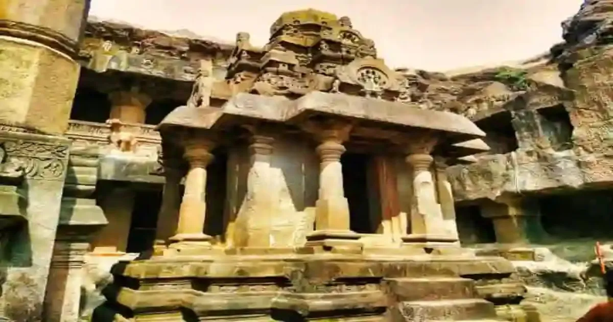 Water Seepage Endangers 9th Century Frescoes in Ellora Cave 32