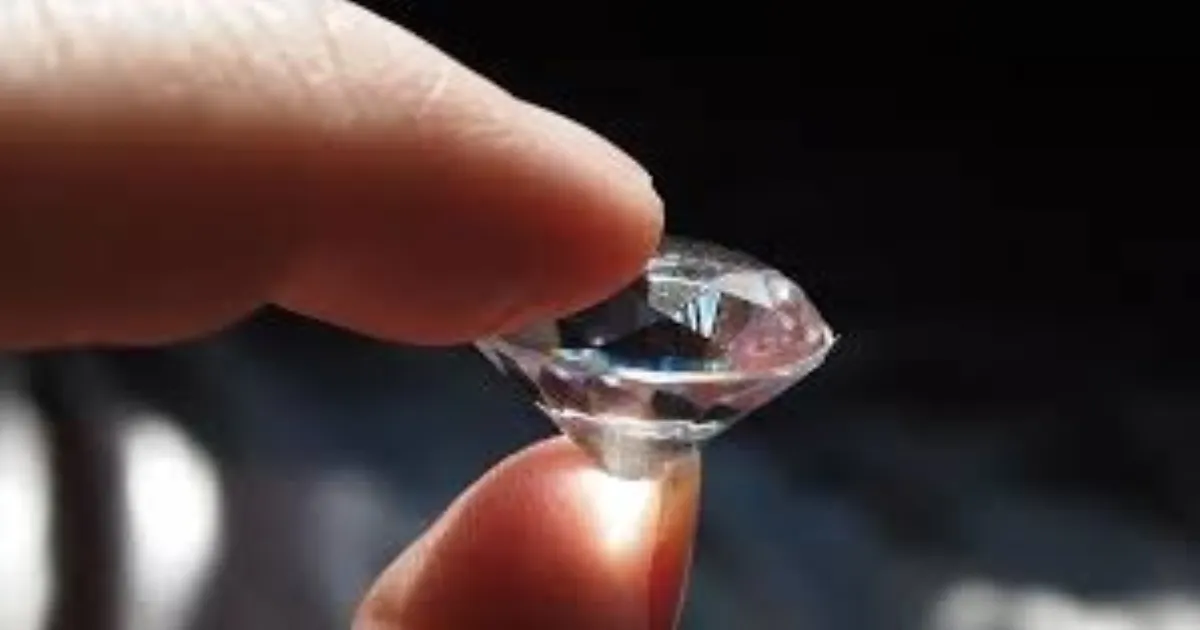 Diamond Heist Scandal: Gujarat Jeweller Accused of Rs 1.81 Crore Fraud