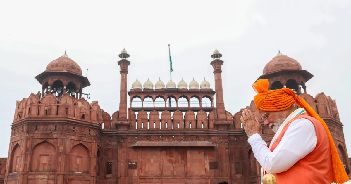 pm-modi-condemns-emergency-urges-constitutional-dedicat
