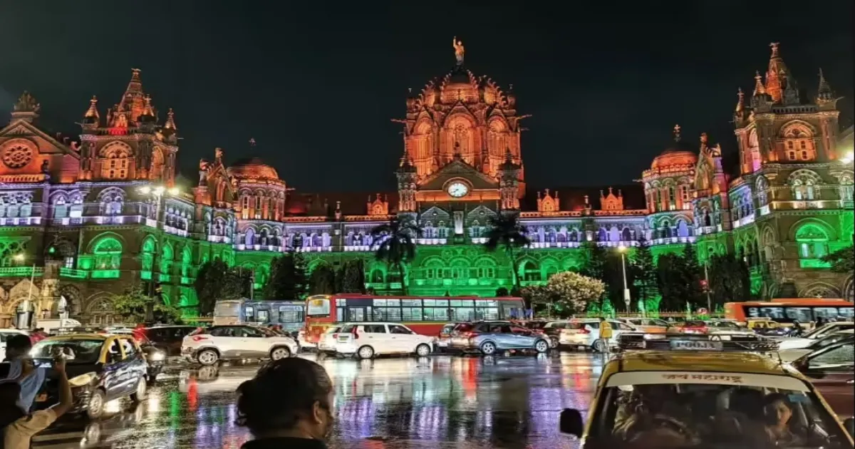 Railways Light Up India in Tricolour for 79th Independence Day