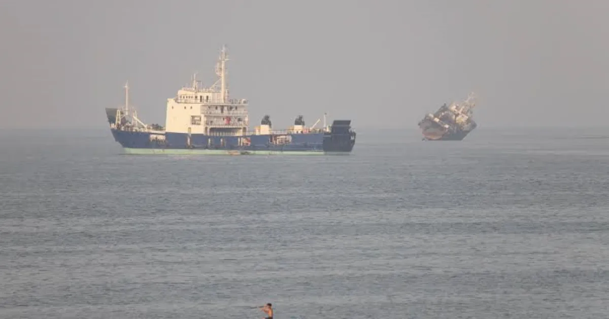 Iran, Oman Discuss Safe Route For Hormuz As Tehran Denies US Talks