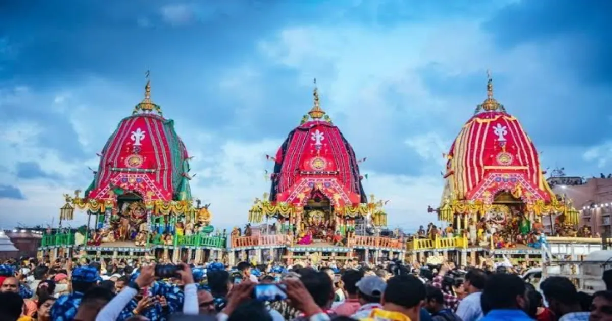 Dazzling in Gold: Lord Jagannath's 'Suna Besha' to Shine with 208 kg of Ornaments at Rath Yatra