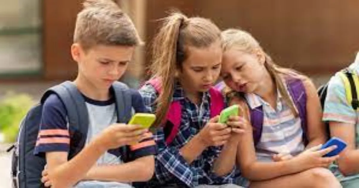 australias-social-media-ban-for-kids-how-to-prepare-you