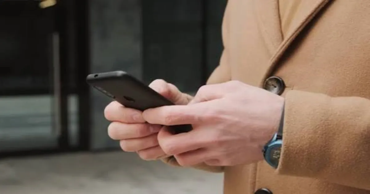 Bengaluru CEO Lauds Blinkit for Doctor Call Before Late-Night Medicine Delivery