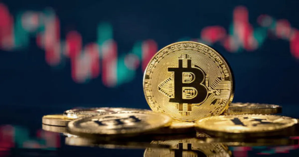 Bitcoin Slumps to Two-Month Low Amid Warsh Fed Nomination and ETF Outflows