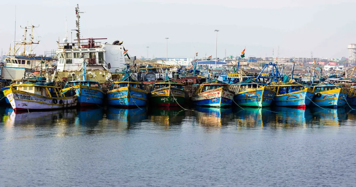 india-to-invest-rs-3490-crore-for-fishing-harbours-aim