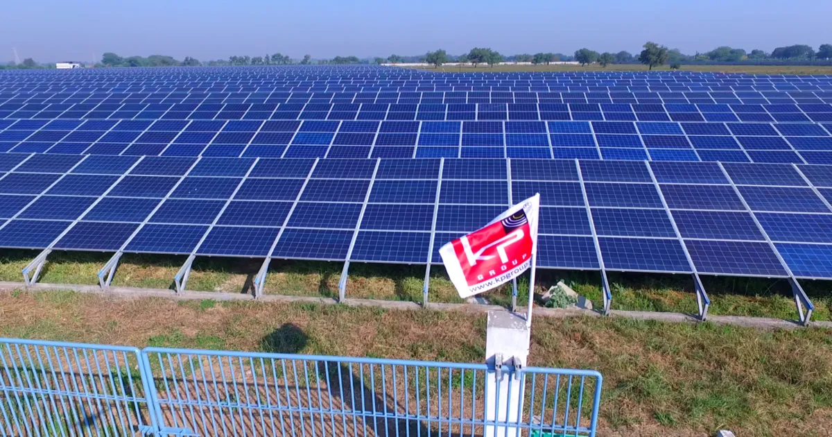 KPI Green Energy Lands 100 MW Solar Project Deal in Gujarat
