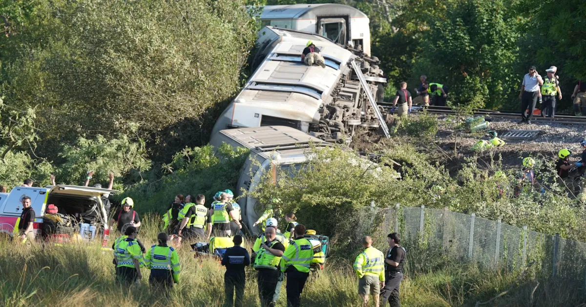 11 Injured As Passenger Train Derails Near Lewes In Southern England