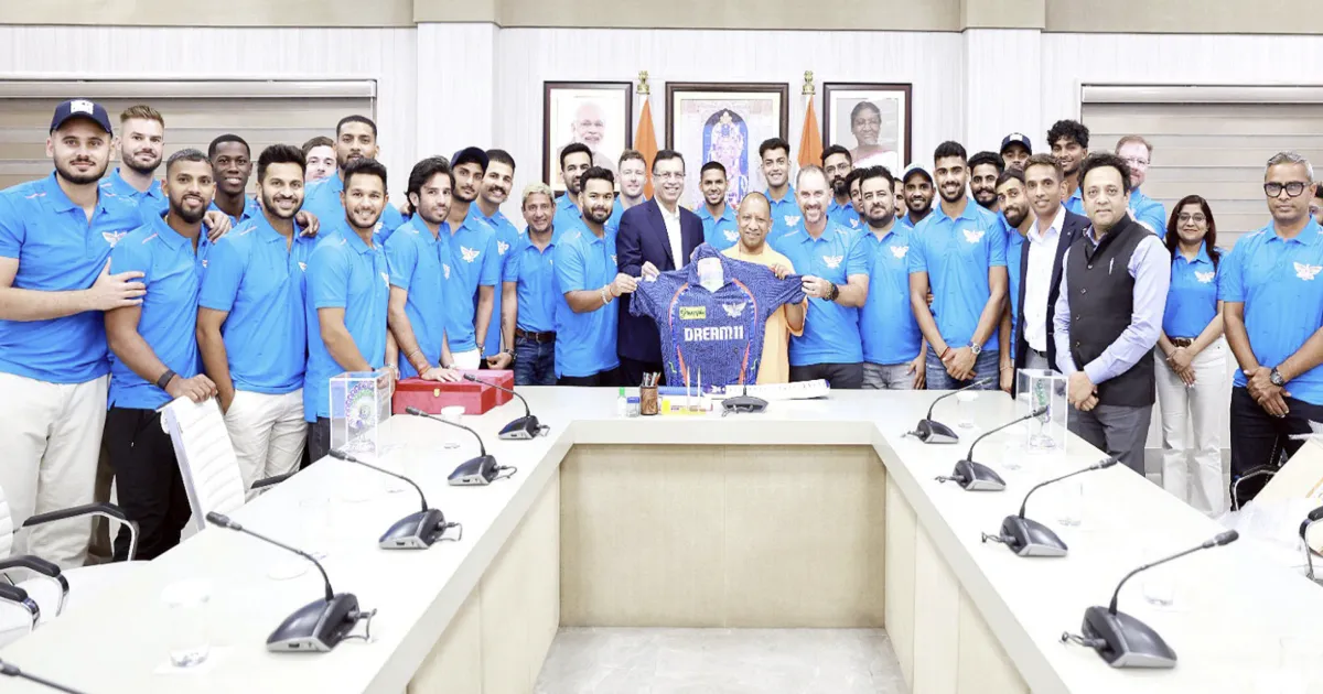Yogi Adityanath Meets Lucknow Super Giants, Boosts Team Ahead of IPL 2025