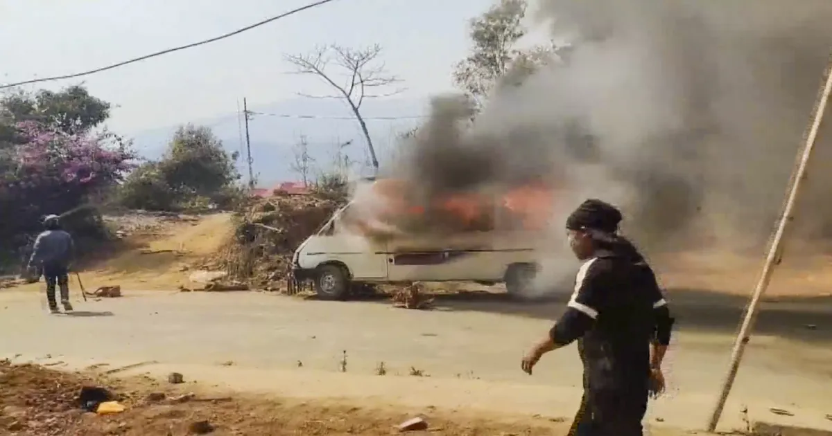 unrest-erupts-in-Manipur-as-locals-defy-amit-shahs-fr