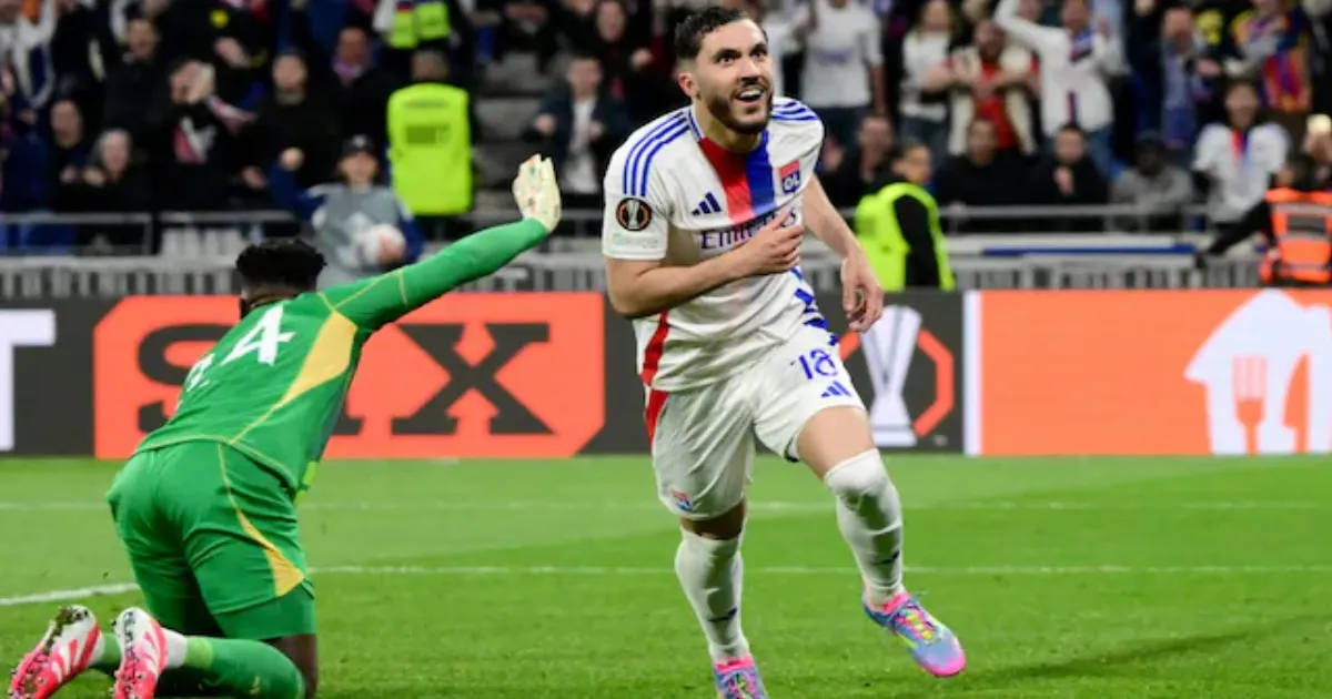 manchester-united-held-to-dramatic-draw-as-europa-leagu