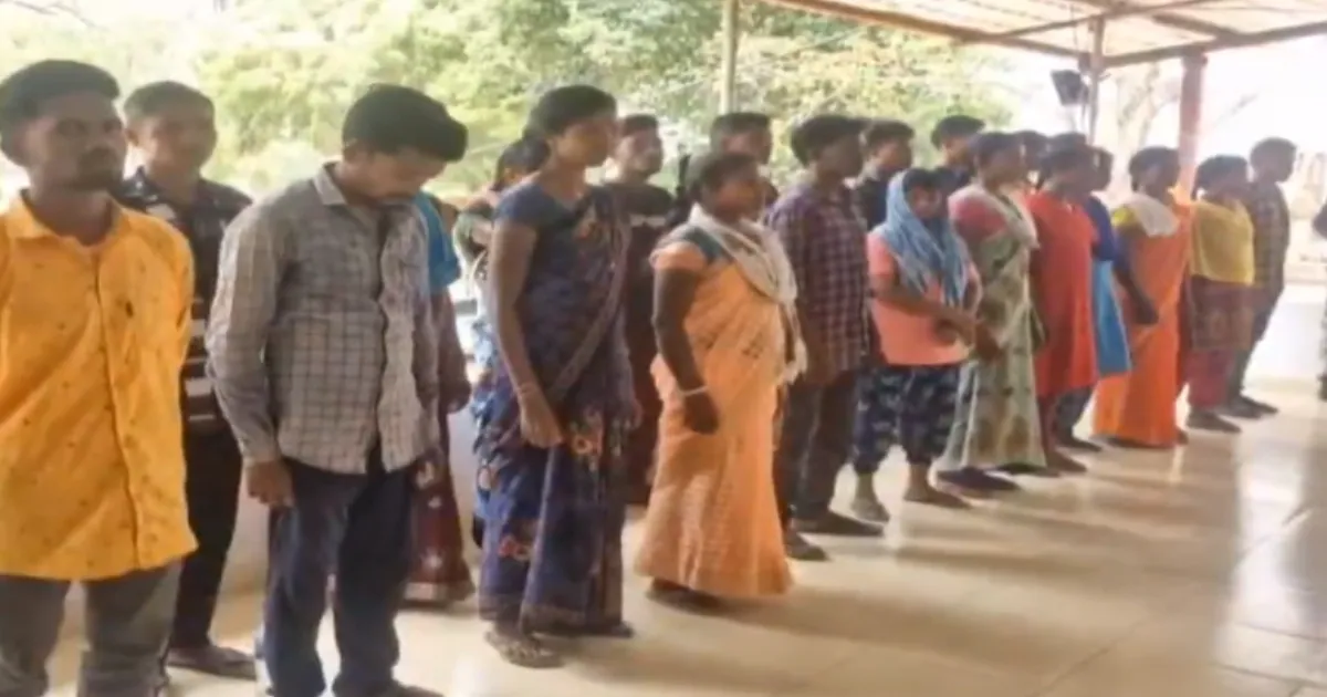 maoists-surrender-en-masse-50-rebels-drop-arms-before-m