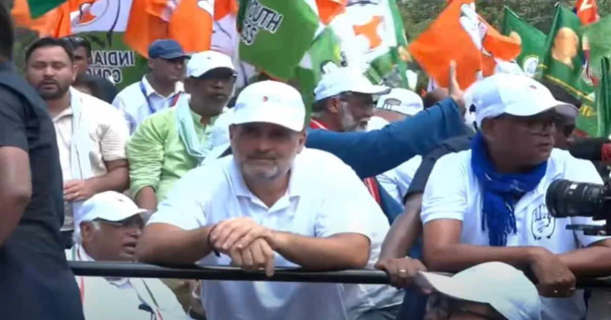 Rahul Leads ‘Gandhi se Ambedkar’ March in Patna