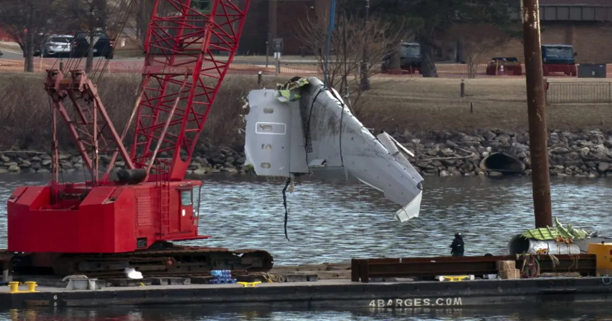 deadly-dc-crash-army-choppers-altitude-blunder-exposed