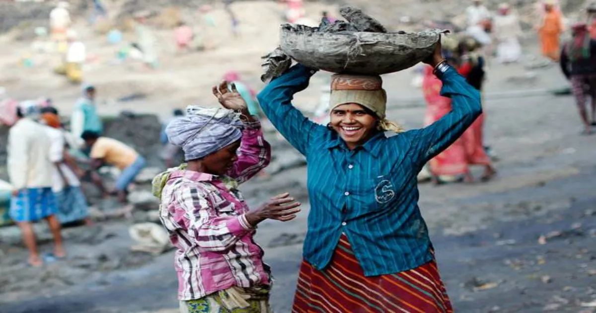 MGNREGA Funds Row: Tamil Nadu Outpaces UP, Bengal Faces Misappropriation Heat