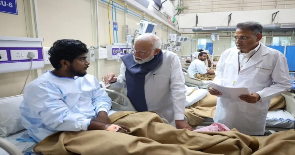 PM Modi Visits Red Fort Blast Survivors in Delhi After Bhutan Return