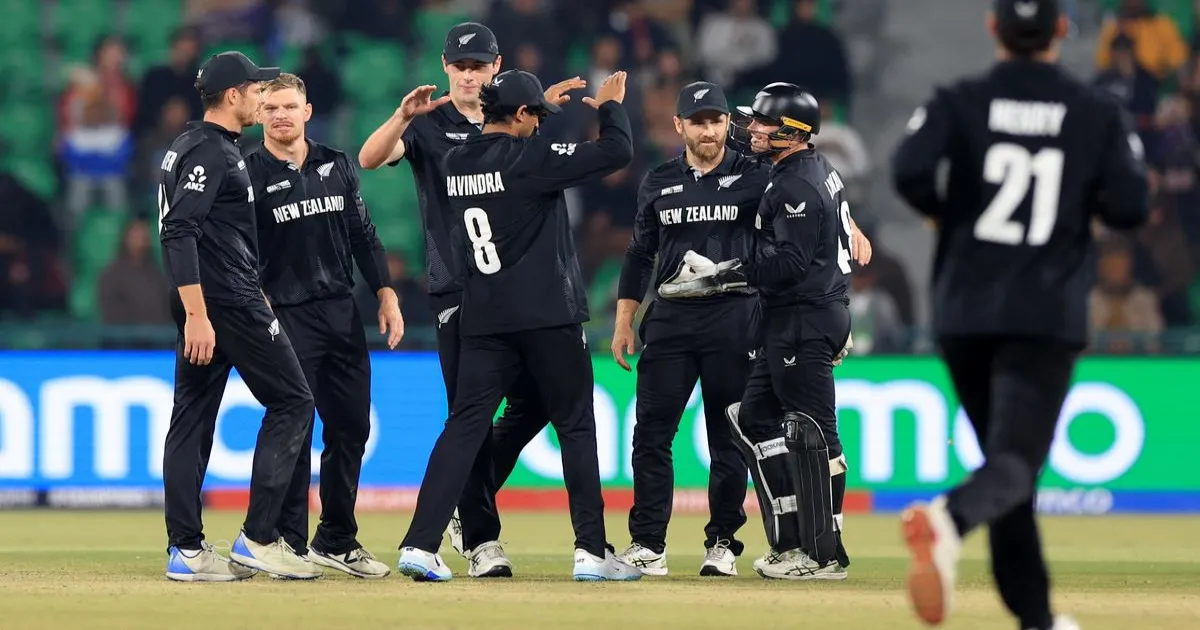 kiwis-complete-3-0-humiliation-of-pak-in-odi-series