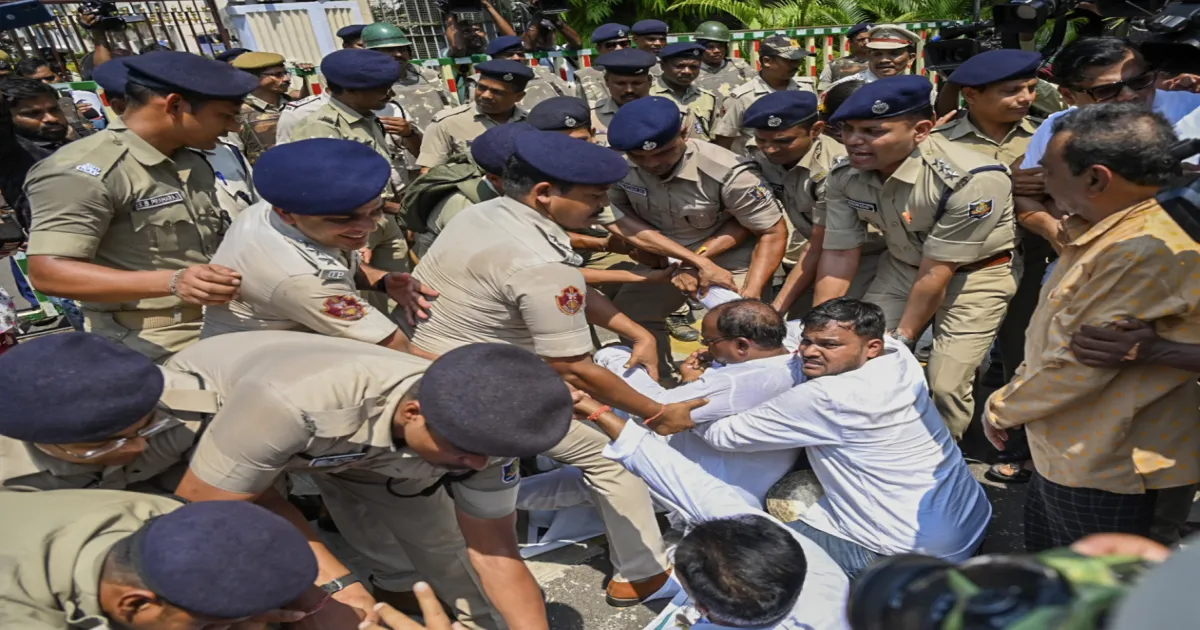 odisha-assembly-in-turmoil-all-14-congress-mlas-suspend