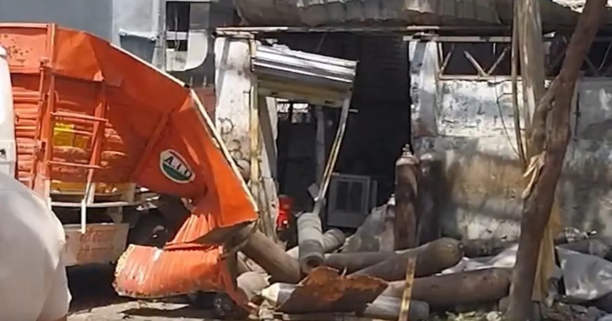 Delhi’s Okhla Oxygen Cylinder Blast Leaves 1 Dead, 4 Injured