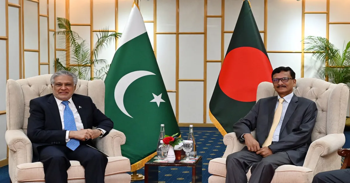 Bangladesh Presses Pakistan for 1971 Apology During Dar’s Visit