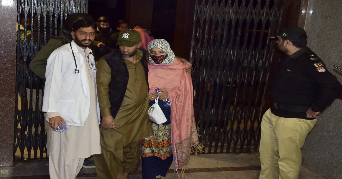 pak-train-hijack-16-terrorists-killed-104-hostages-resc