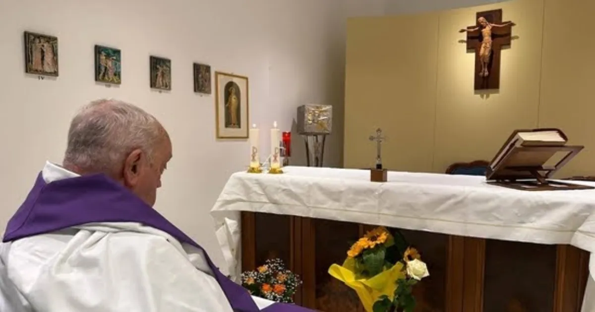 Vatican Releases First Photo of Pope Francis in Over a Month