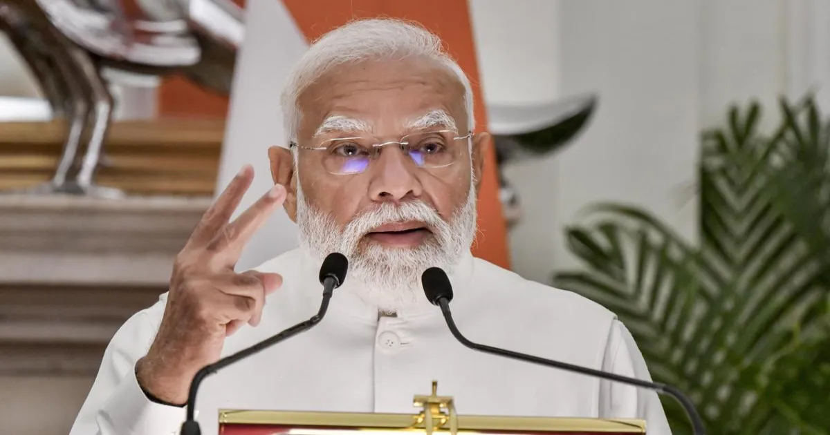 PM Modi Urges Hydration And Caution as India Faces Intense Heatwave