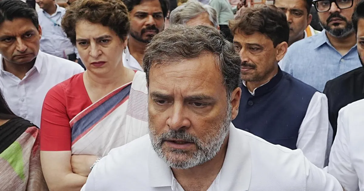 Congress Leaders Protest Over Delhi Crackdown Outside PM Modi's Residence