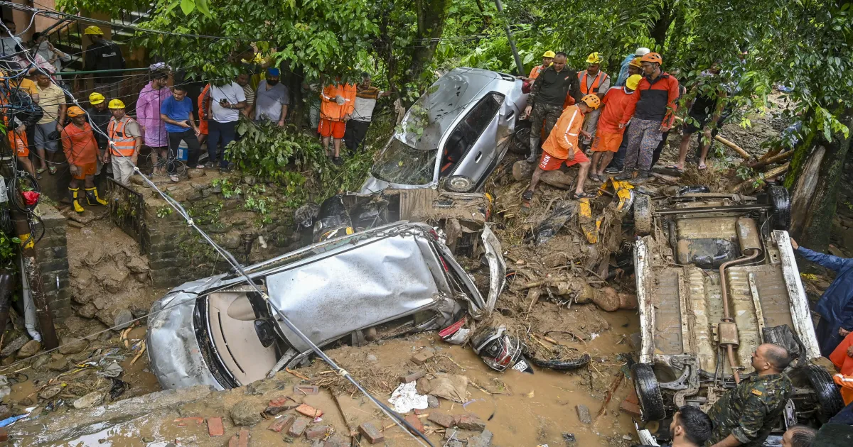 Monsoon Mayhem Unleashes Chaos: 5 Dead, Highways Shut as Flash Floods Devastate Himachal’s Mandi and North India!