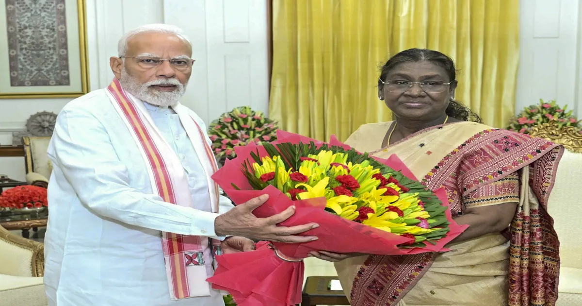 pm-modis-urgent-meeting-with-president-murmu-sparks-spe