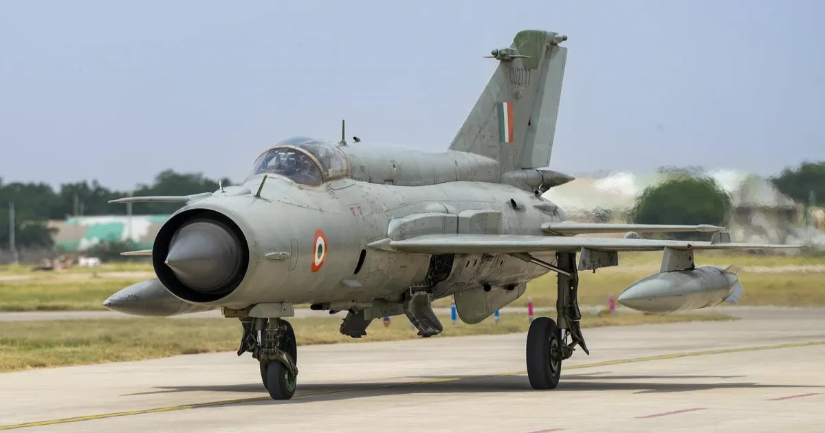 delhi-hc-orders-iaf-to-appoint-woman-to-flying-branch