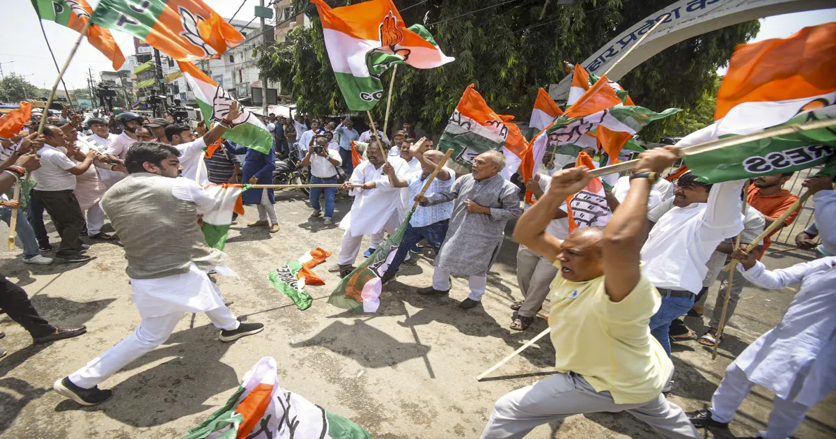 patna-erupts-in-bjp-congress-clash-over-pm-modi-insult
