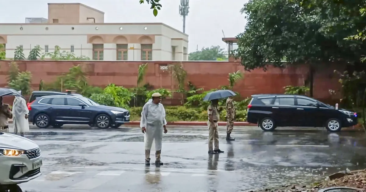 Advocates Bid Emotional Farewell to Ex-VP Dhankhar