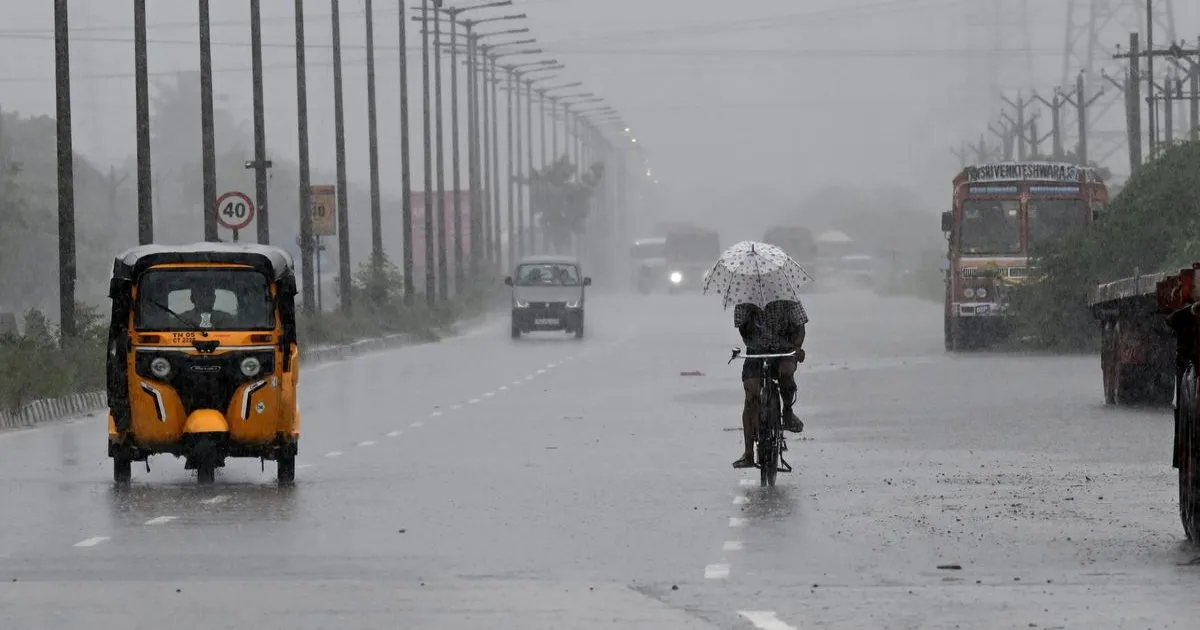 Cloudburst Triggers Deluge in Chennai’s Manali, Flights Diverted