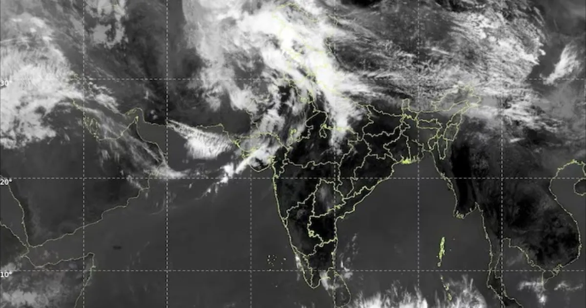IMD Predicts Rain, Thunderstorms Across India-Pakistan Region This Weekend