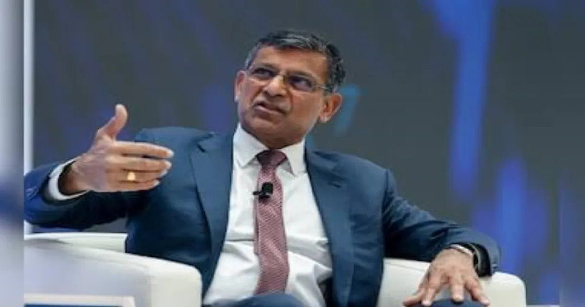 Raghuram Rajan Downplays Rupee Concerns, Says Current Situation Does Not Warrant Panic