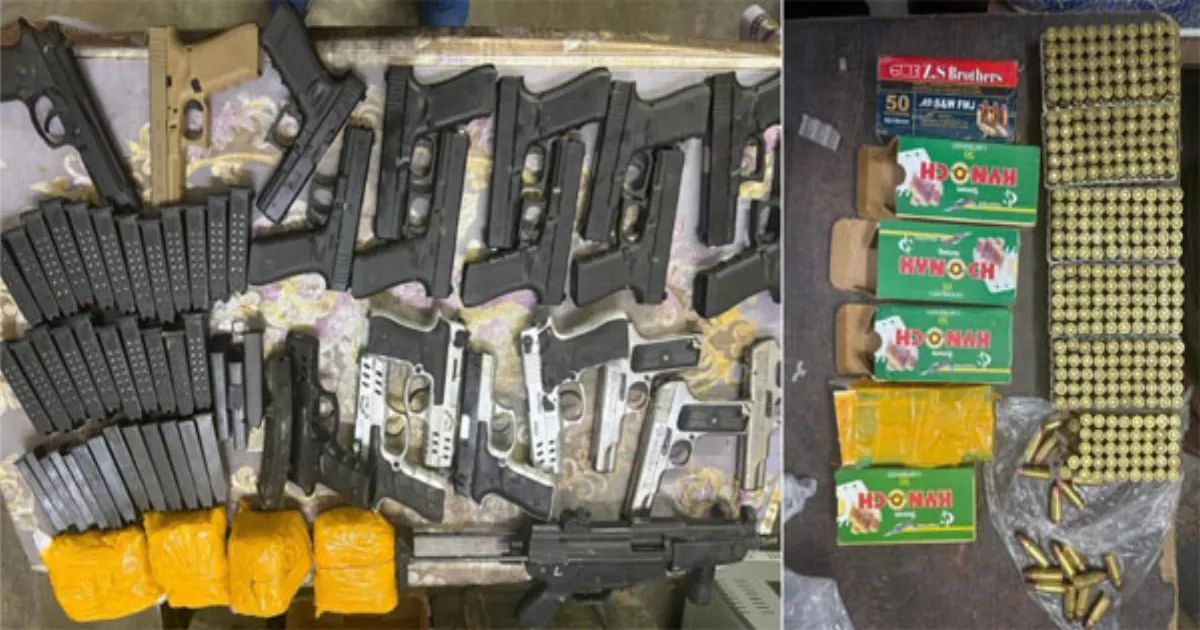 #BreakingNews: Heroin and 21 Pistols Seized in Foiled Cross-Border Smuggling Attempt in Punjab