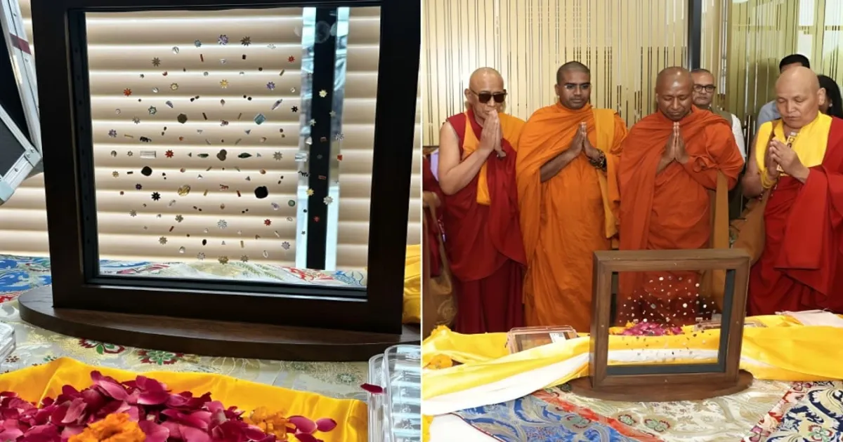 buddhas-sacred-relics-return-to-india-after-127-years