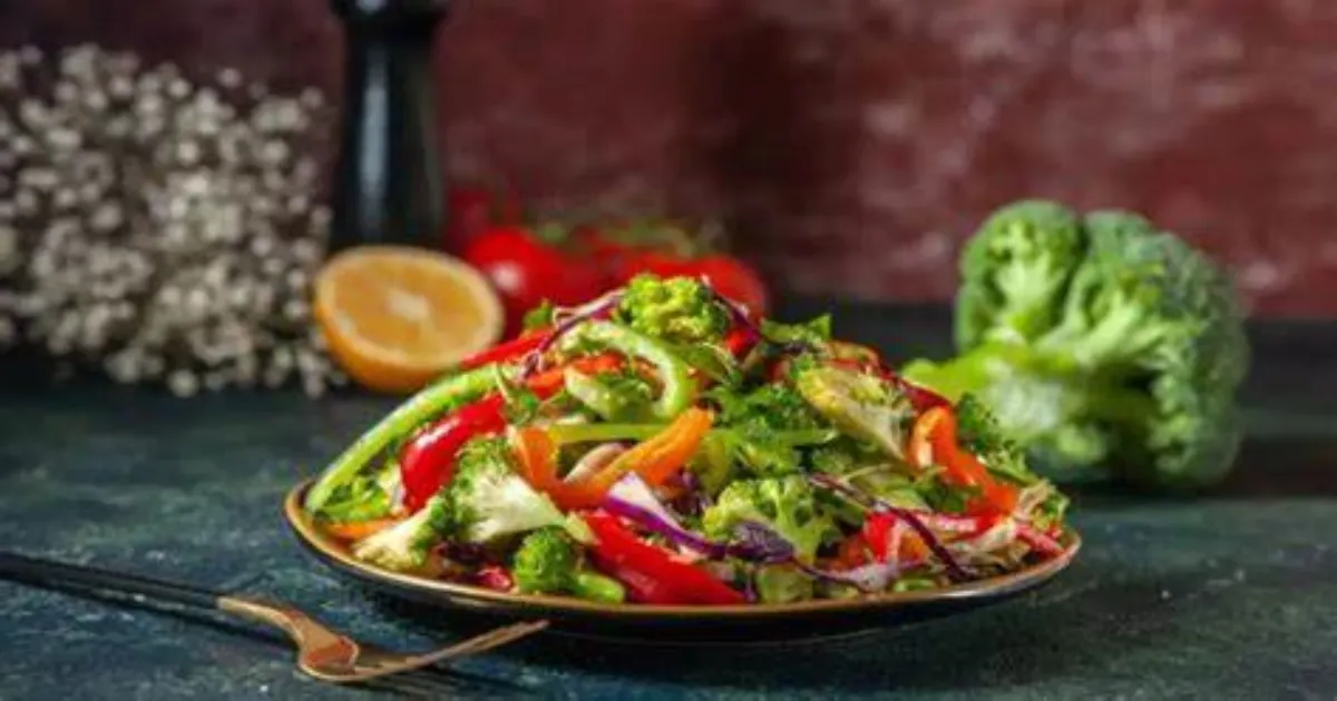 dermatologist-shares-retinol-salad-recipe-for-youthful