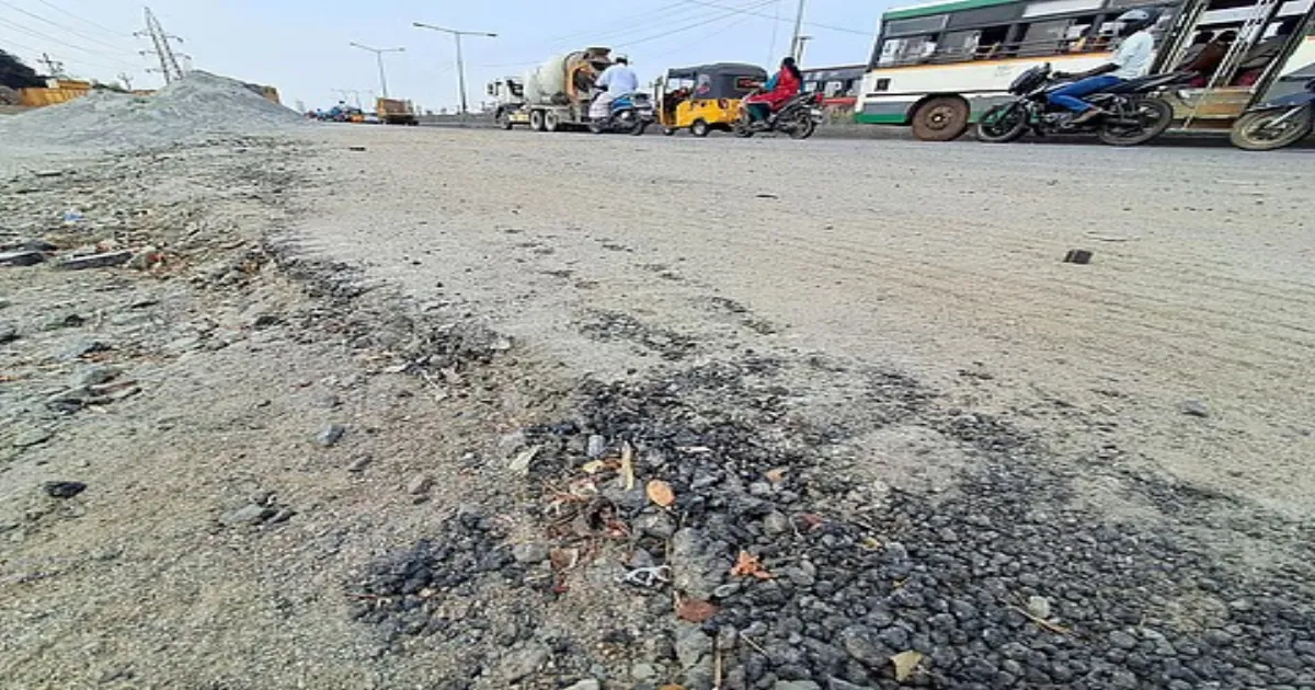Rising Bitumen Costs And Fund Crunch Disrupt Major PWD Road Works In Poll-Bound Punjab