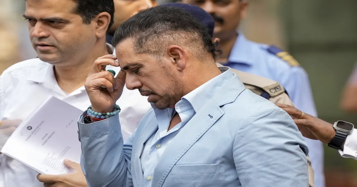 #JUST IN: Trouble for Vadra! ED Expected to File 3 Chargesheets Soon